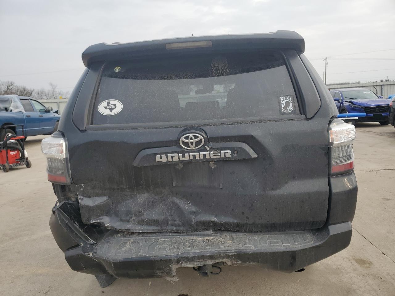 2020 Toyota 4Runner - Image 6