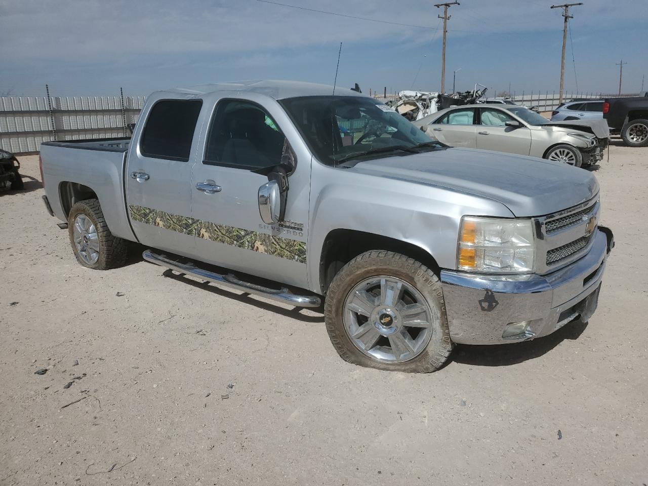 2012 Chevrolet Silverado - Image 4