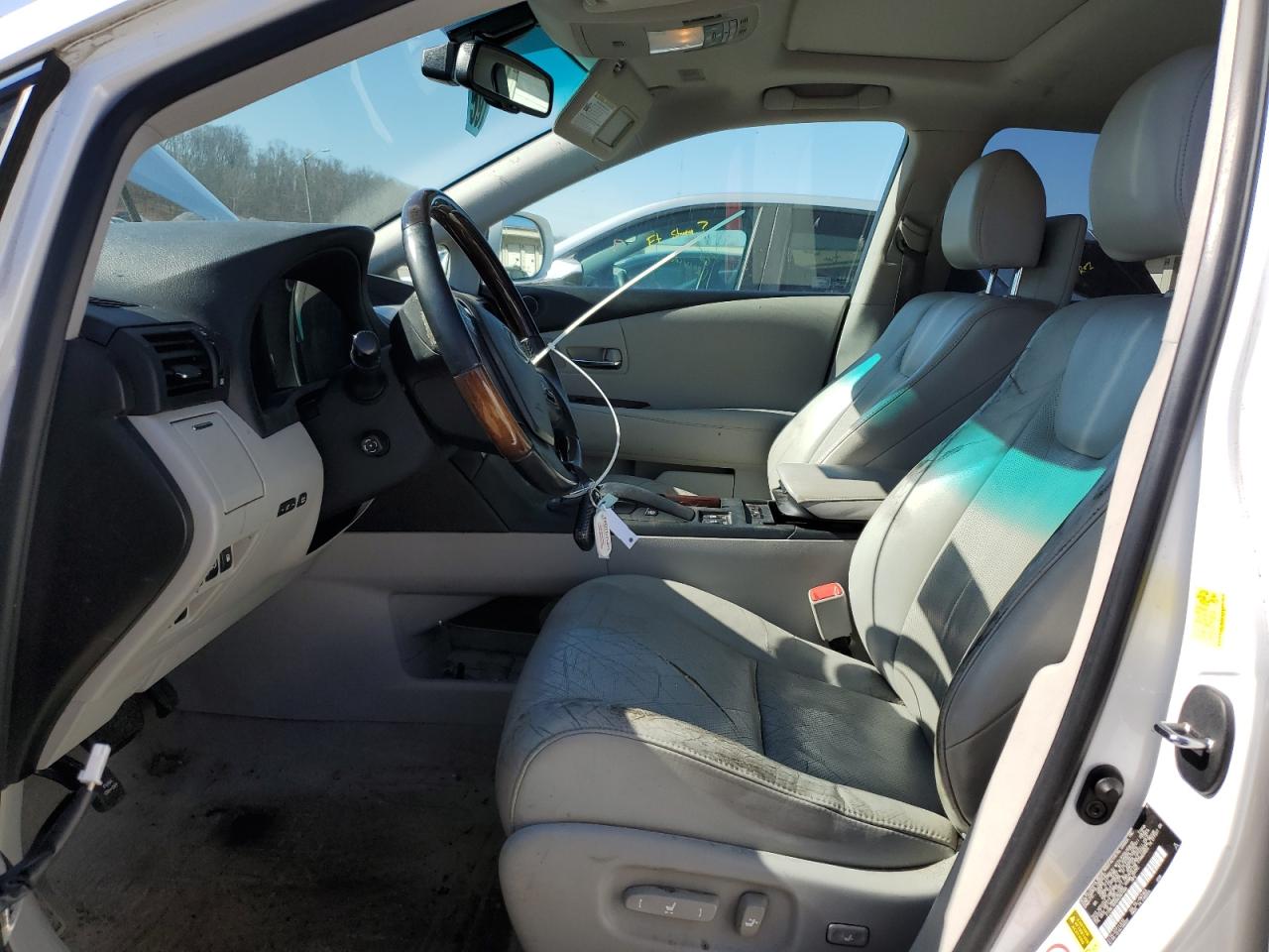 2010 Lexus RX - Image 7