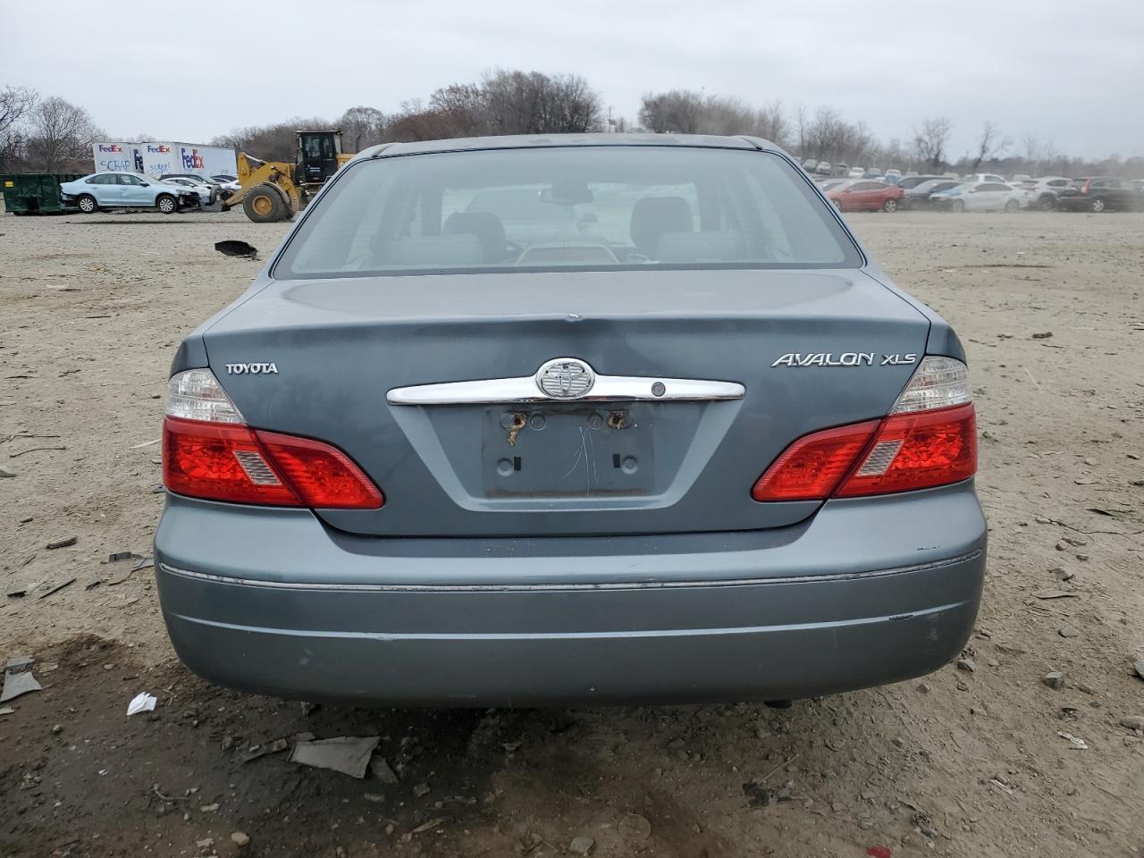 2003 Toyota Avalon - Image 6