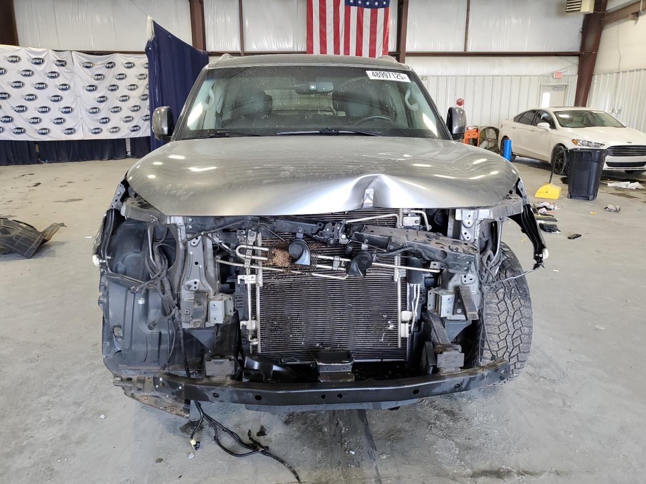 2015 Infiniti QX80 - Image 5