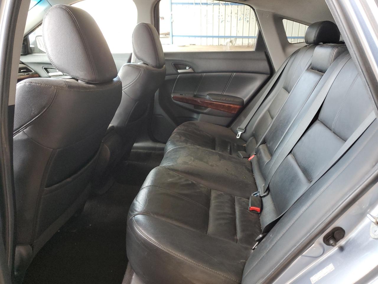 2010 Honda Accord - Image 10