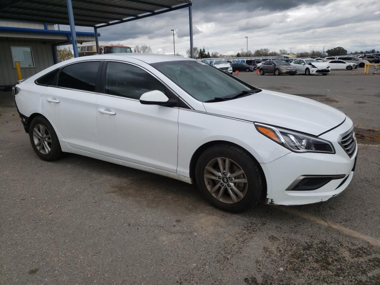 2016 Hyundai Sonata - Image 4