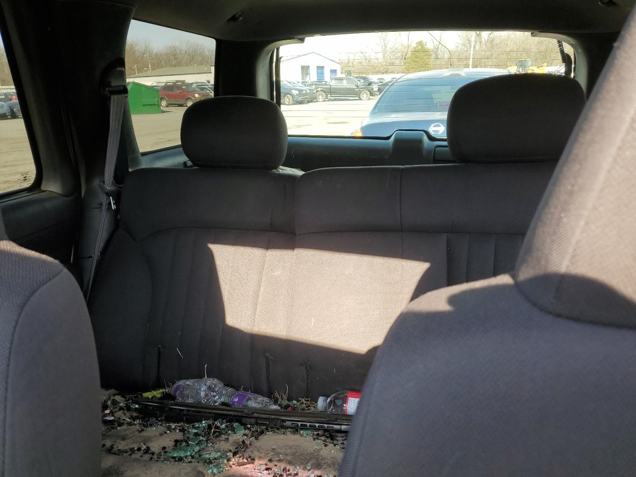 2003 Chevrolet Blazer - Image 10