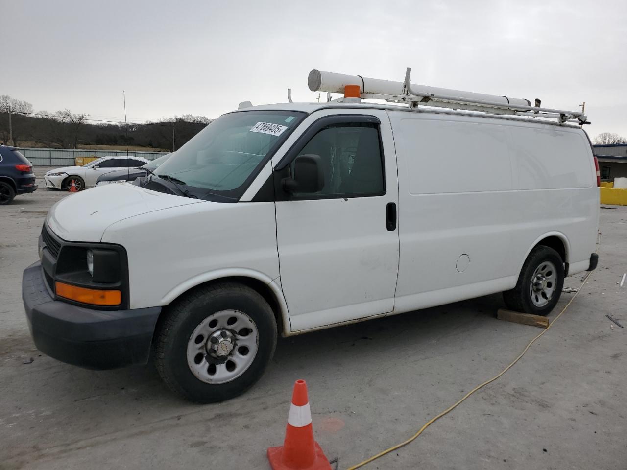 2011 Chevrolet Express - Image 1