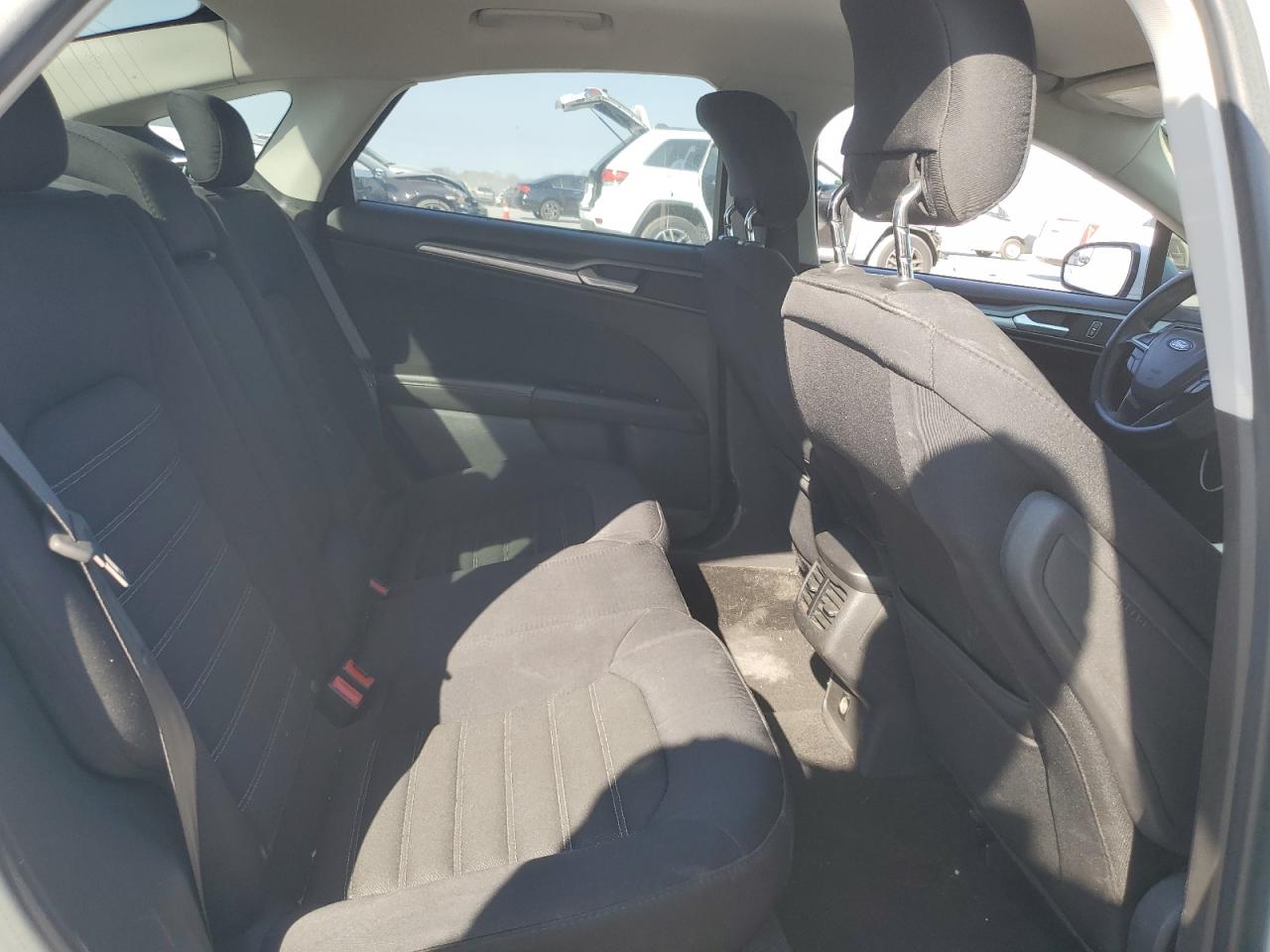 2015 Ford Fusion - Image 10