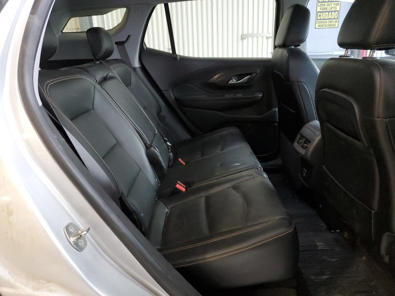 2020 GMC Terrain - Image 11