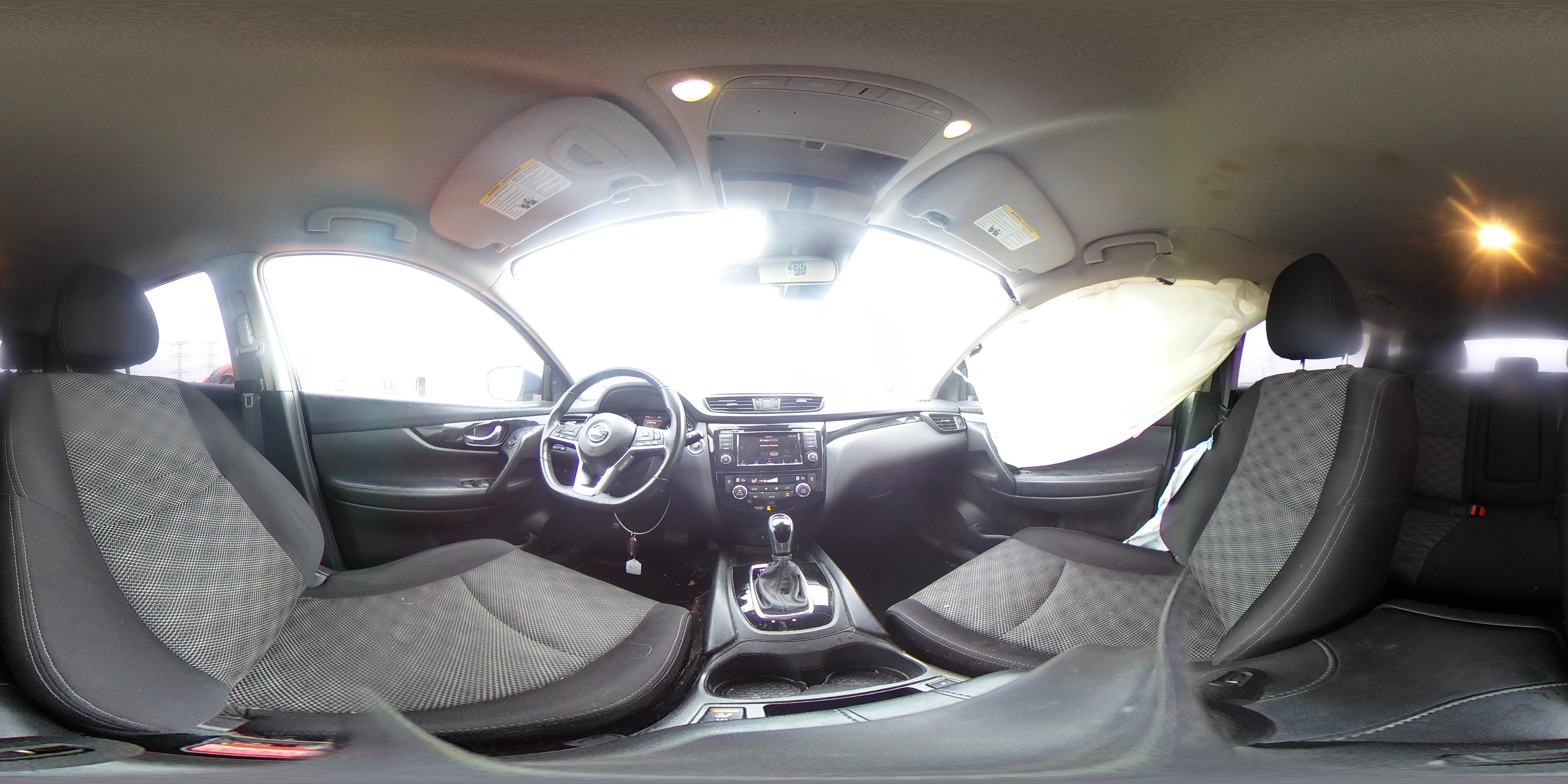 2019 Nissan Rogue - Image 13