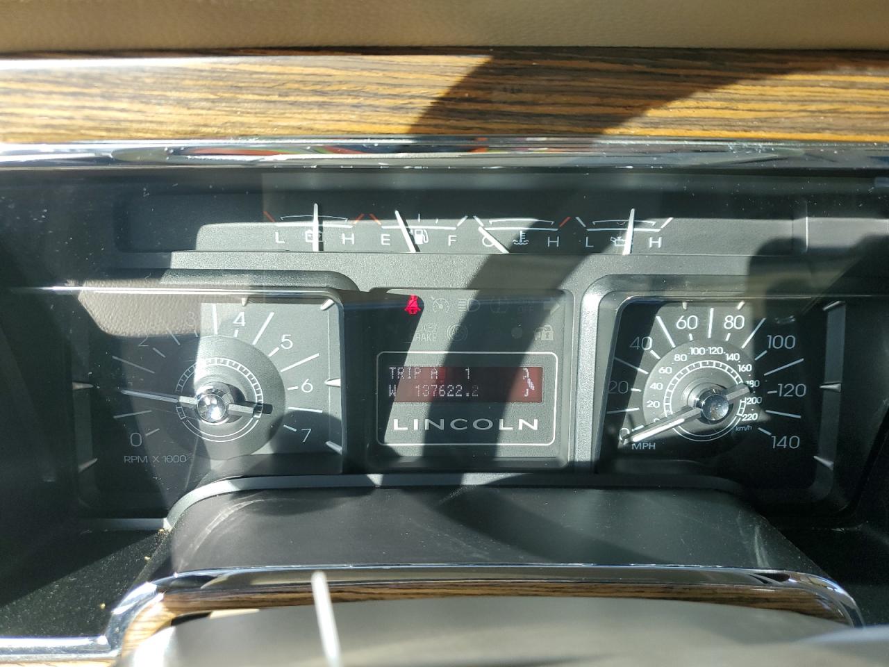 2008 Lincoln Navigator - Image 9