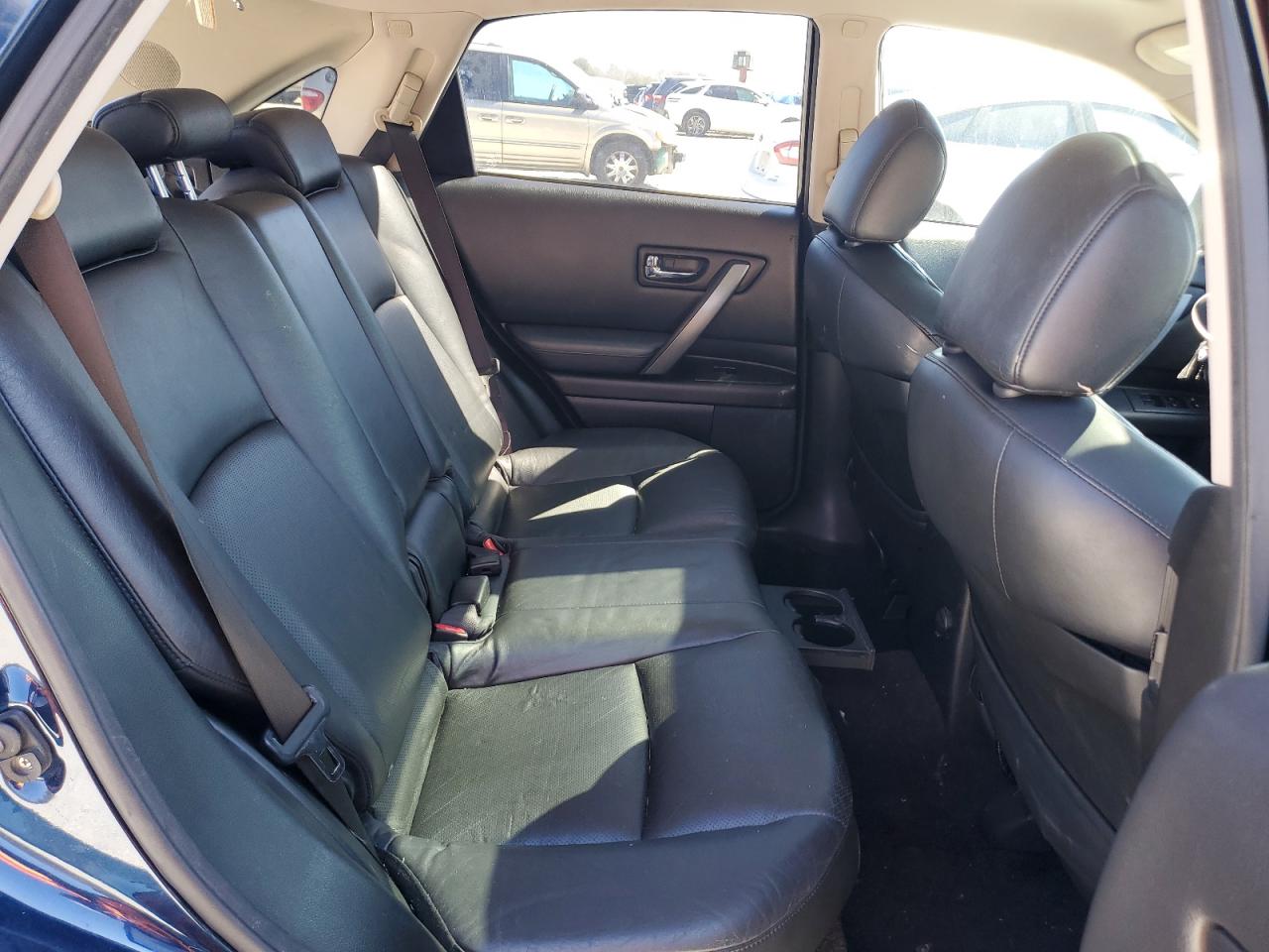 2006 Infiniti FX - Image 11