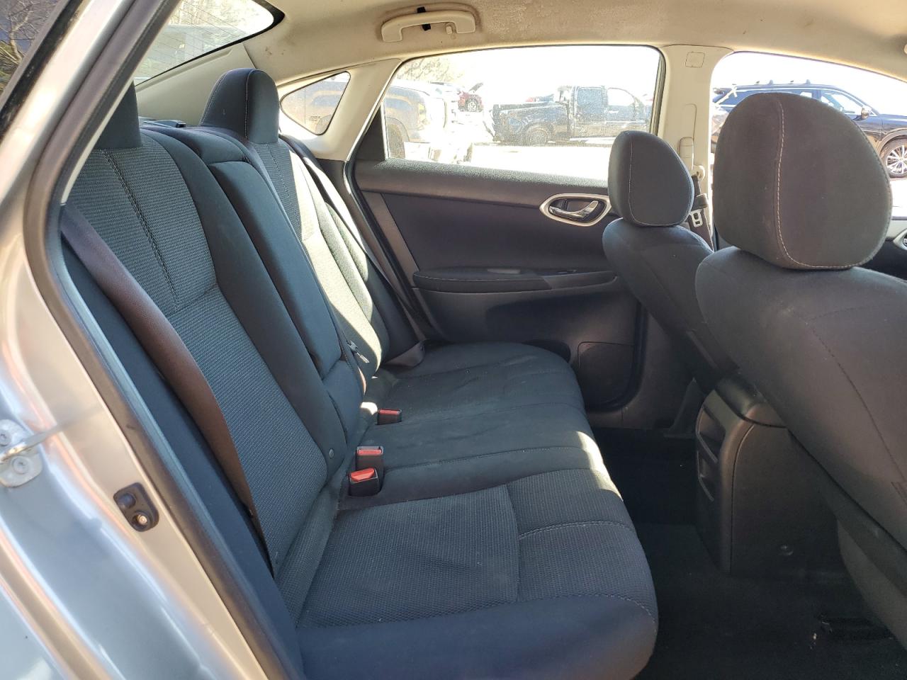 2014 Nissan Sentra - Image 11