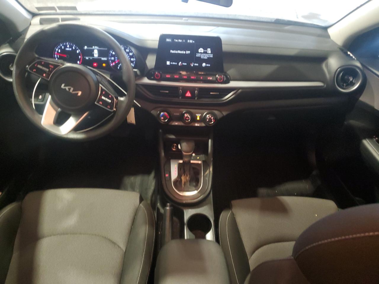 2024 Kia Forte - Image 8