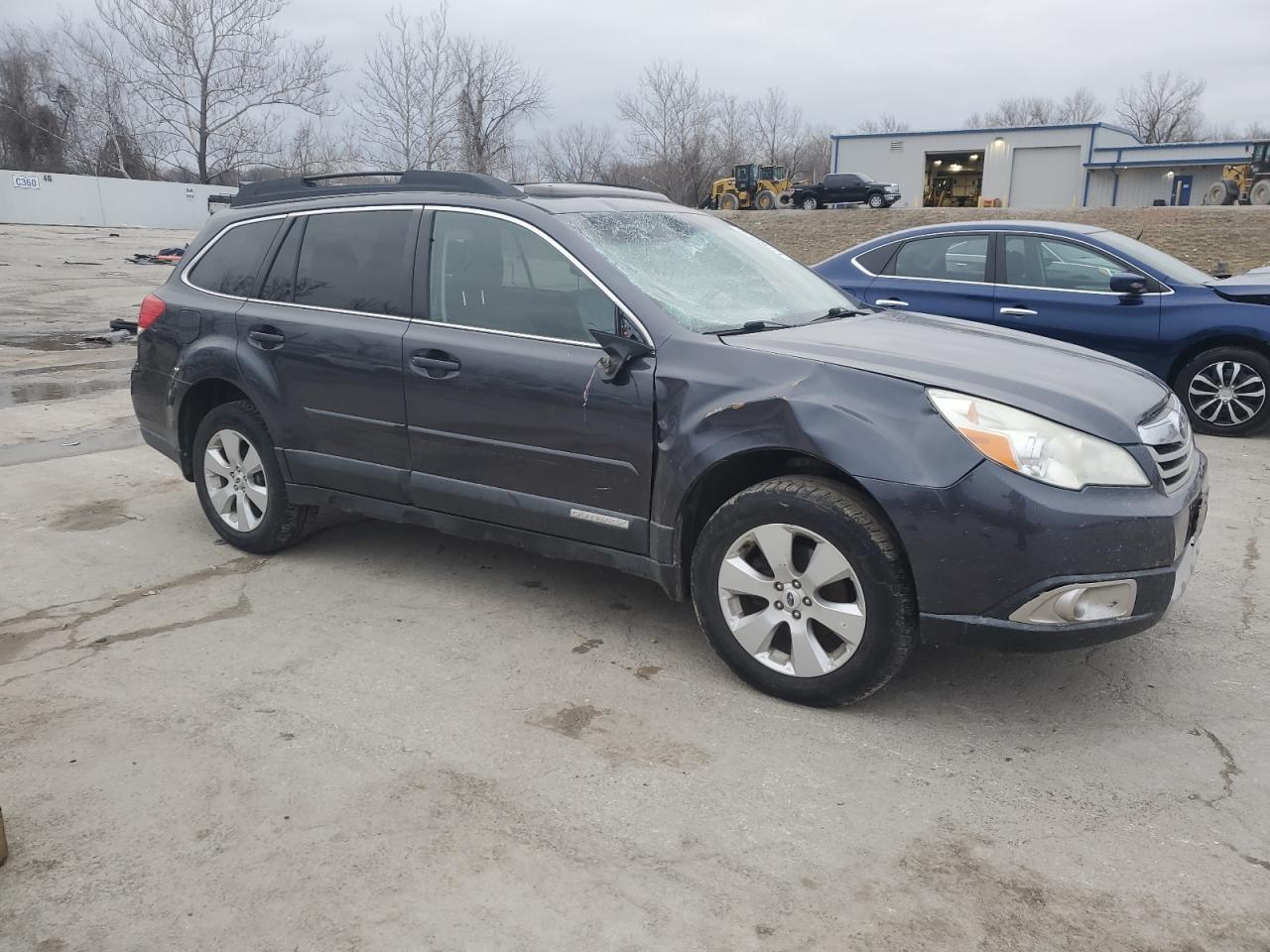 2012 Subaru Outback - Image 4
