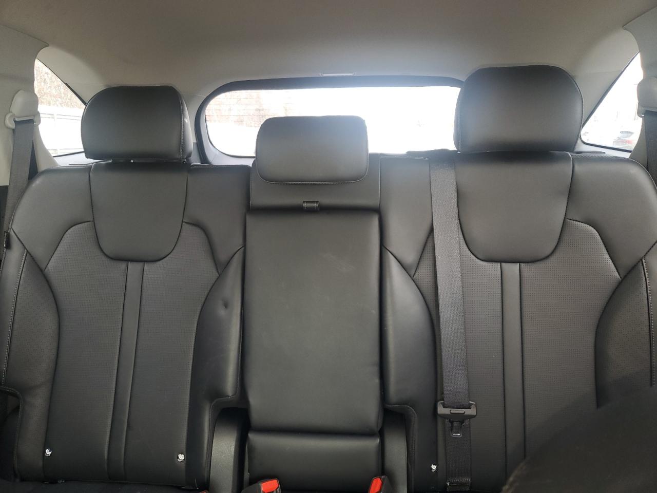 2024 Kia Sorento - Image 10
