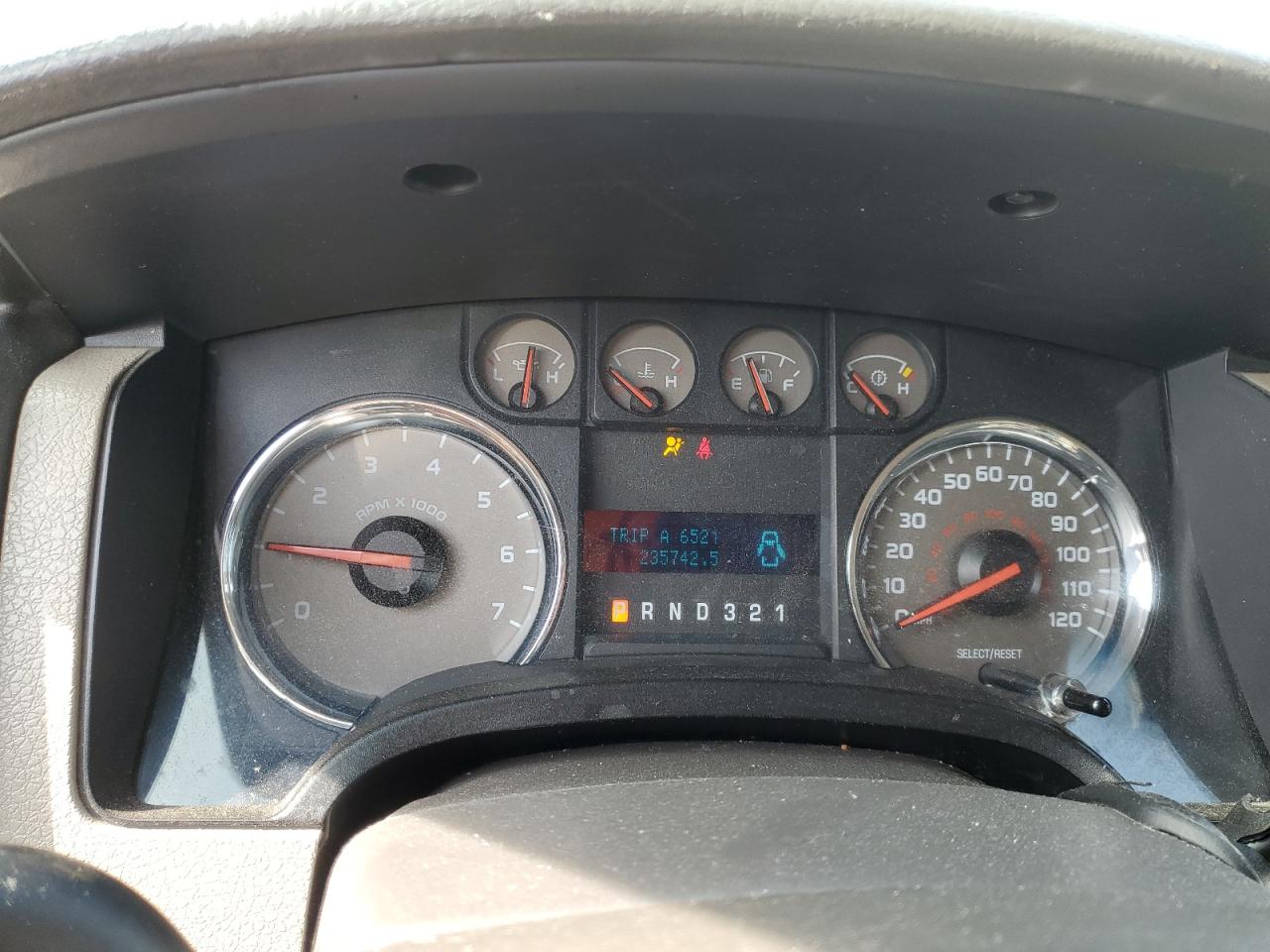 2010 Ford F-150 - Image 9