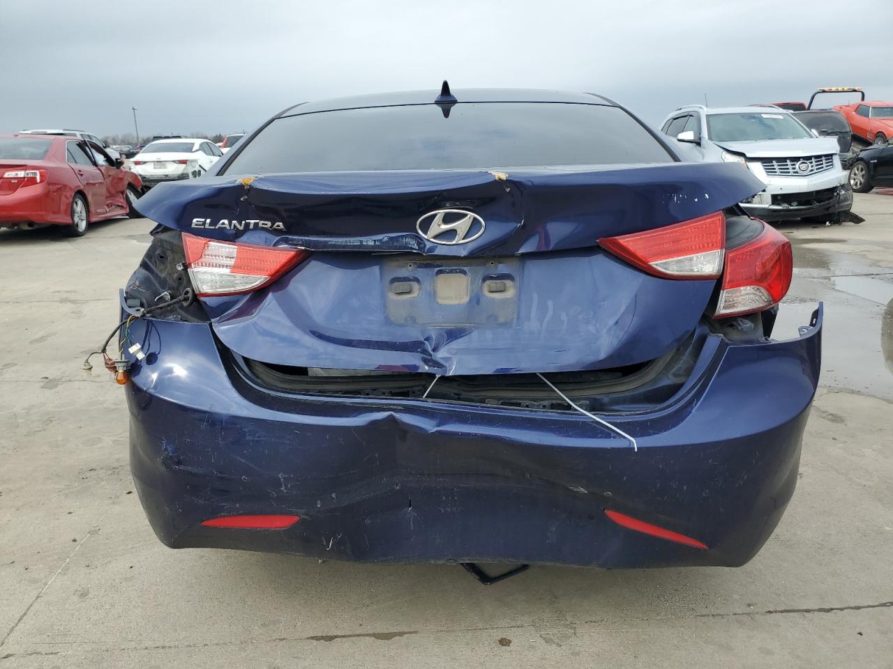 2013 Hyundai Elantra - Image 6