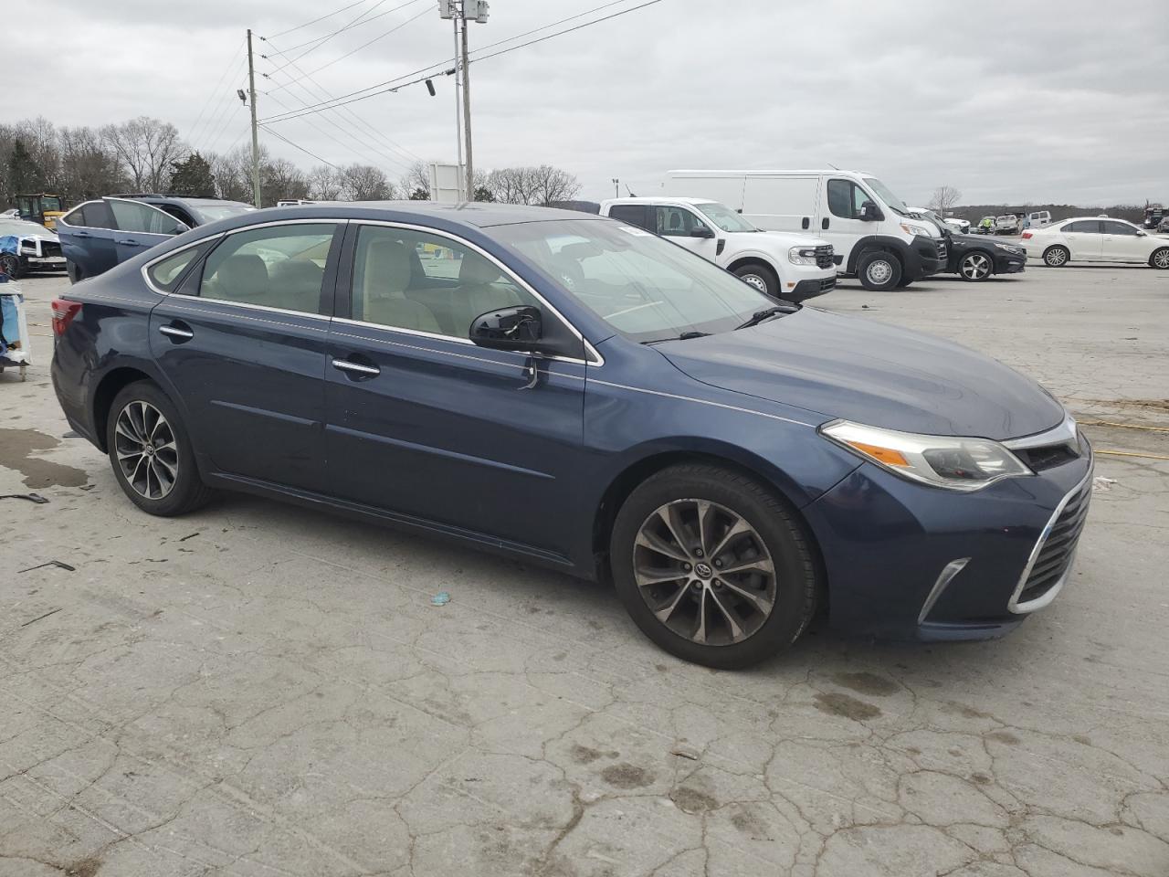 2018 Toyota Avalon - Image 4