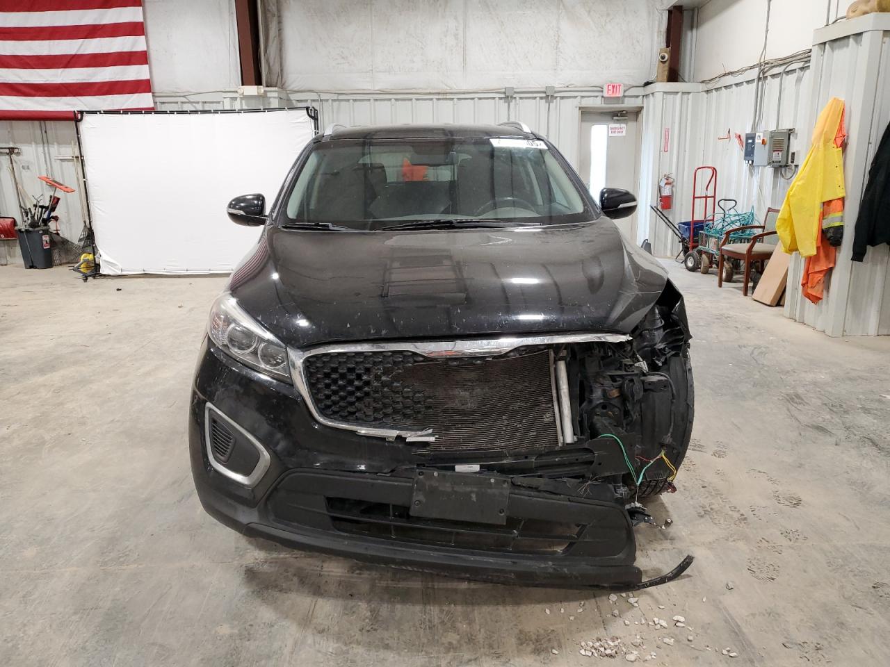 2016 Kia Sorento - Image 5