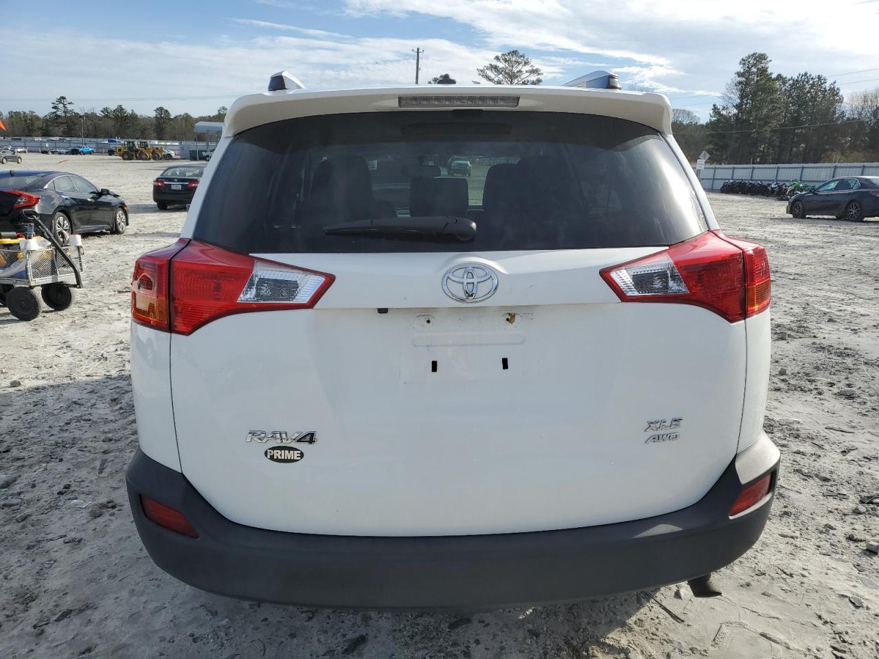 2015 Toyota RAV 4 - Image 6