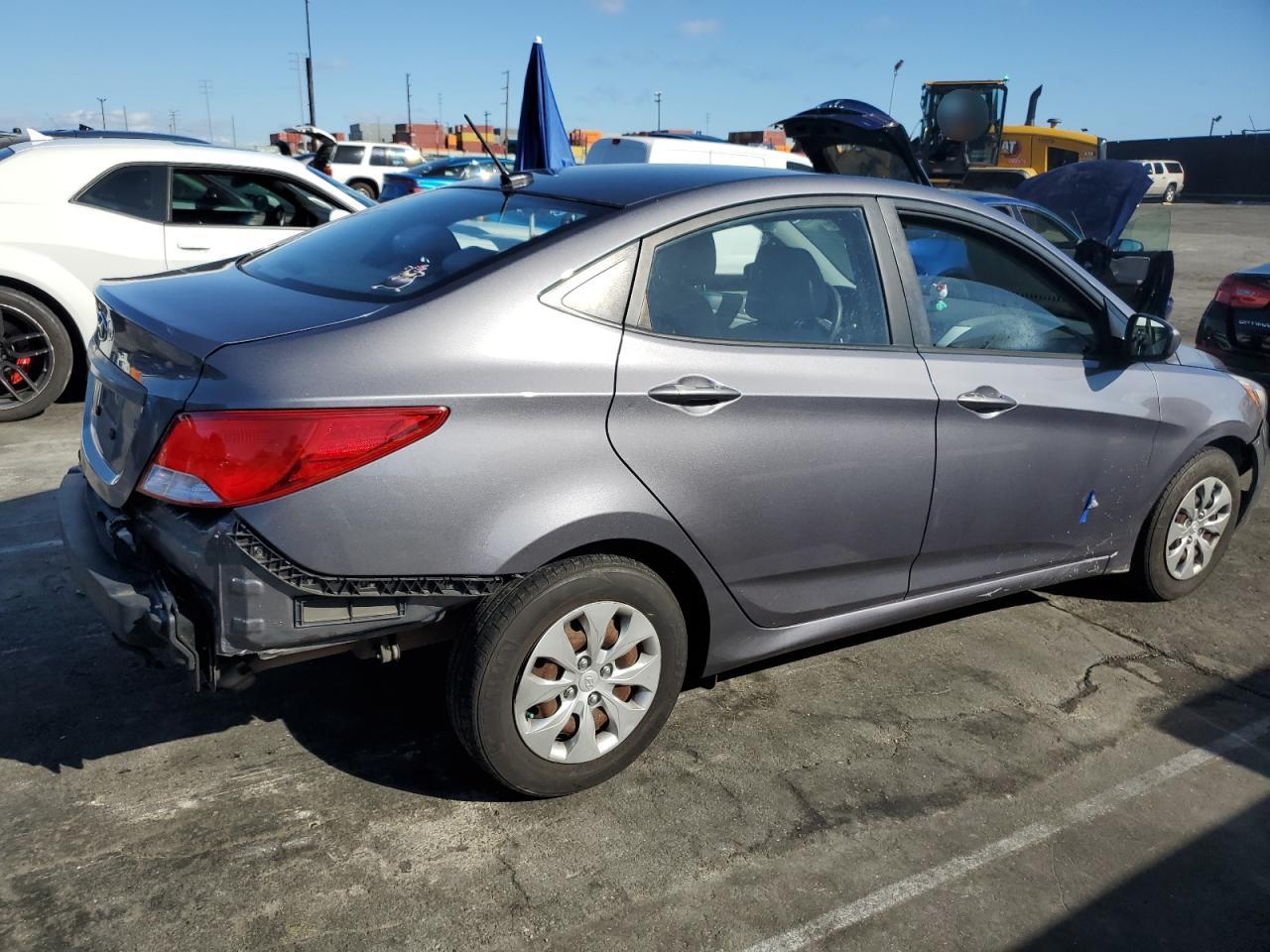2016 Hyundai Accent - Image 3