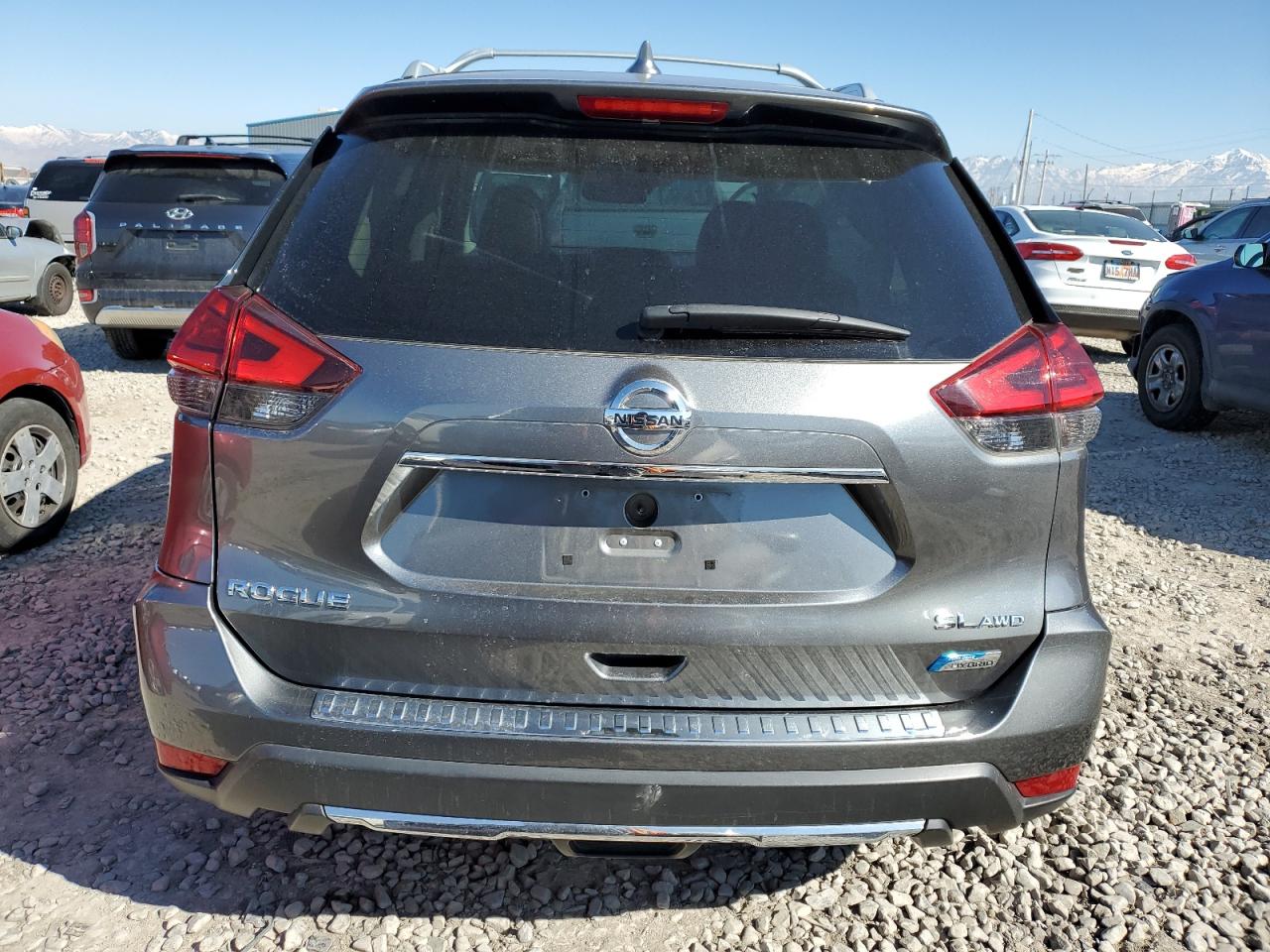 2017 Nissan Rogue - Image 6