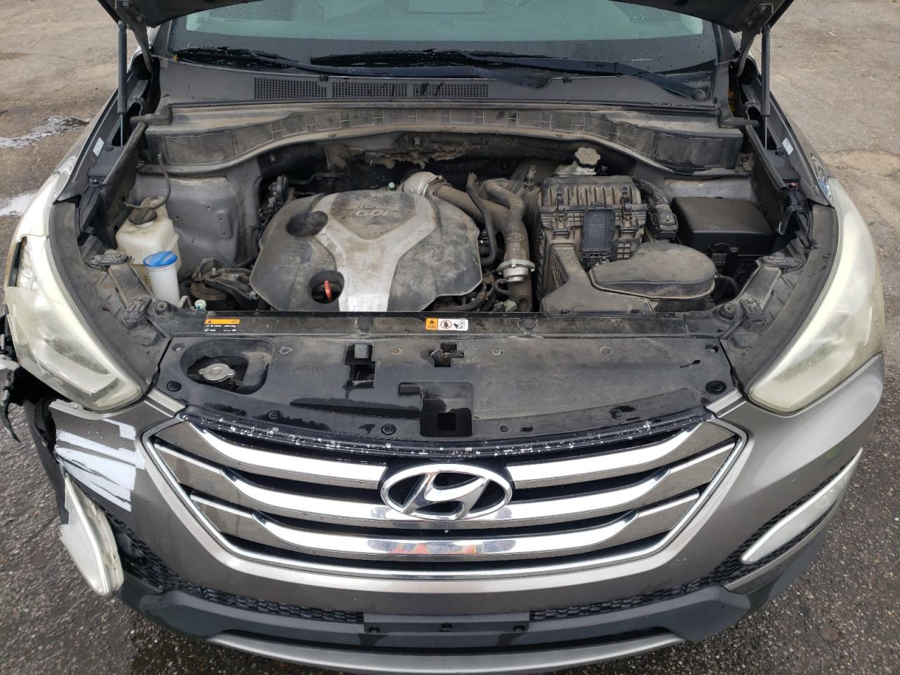 2013 Hyundai Santa Fe - Image 12