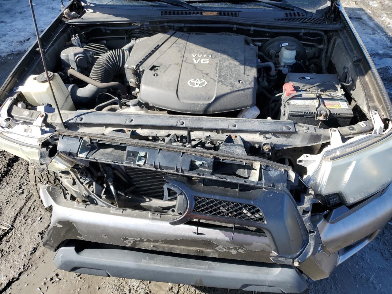 2014 Toyota Tacoma - Image 11