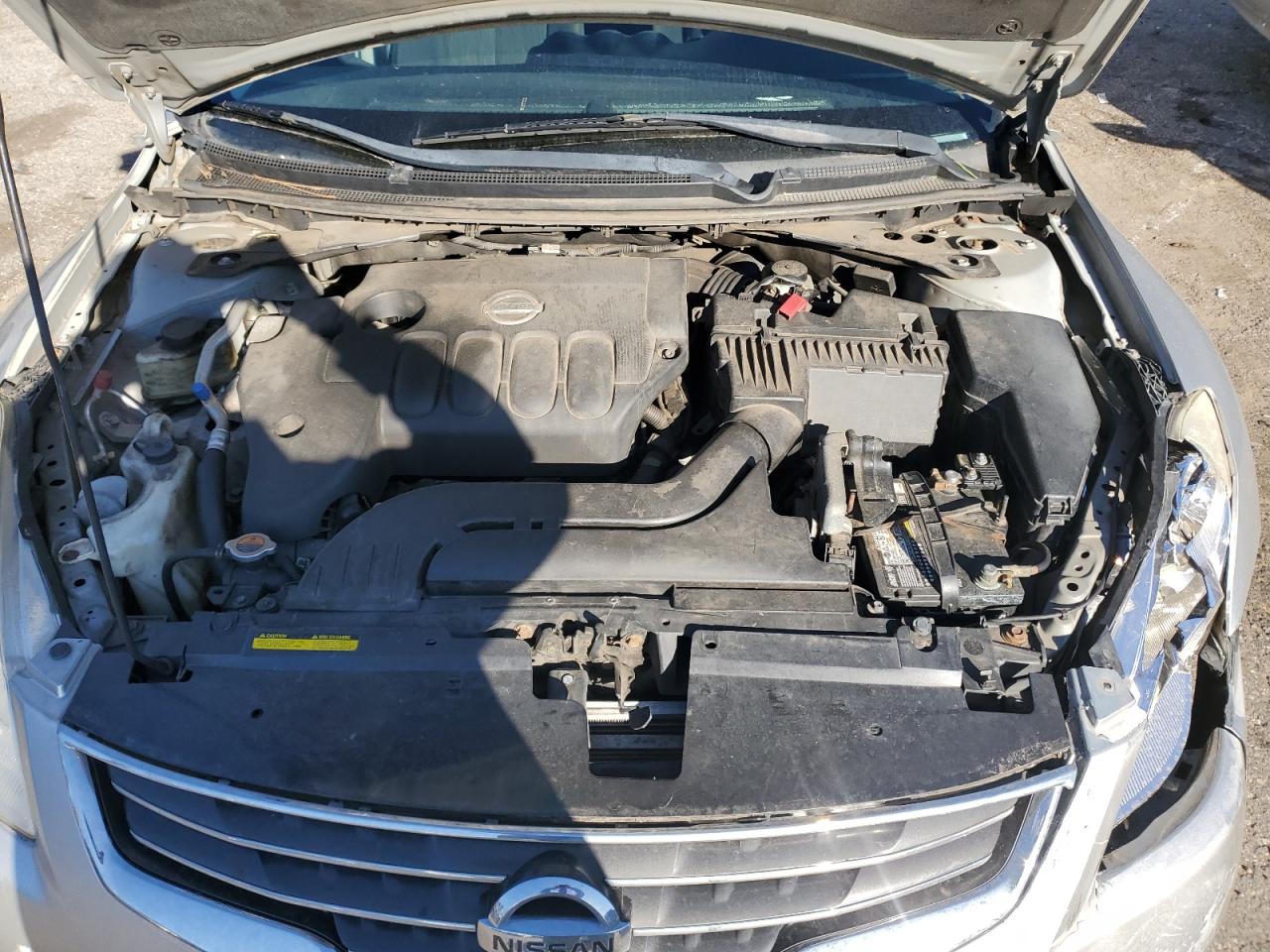 2010 Nissan Altima - Image 11