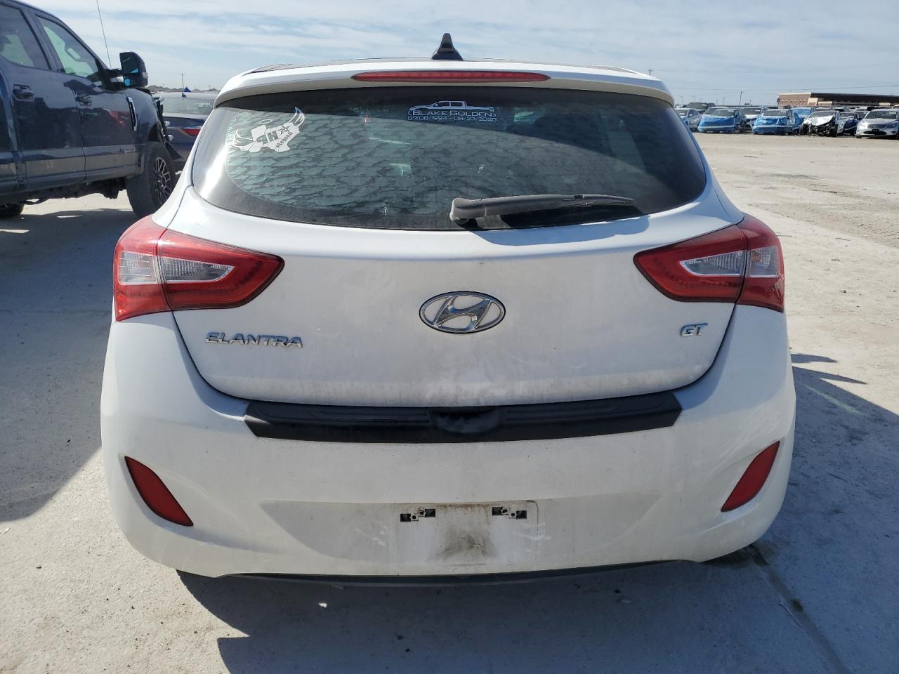 2016 Hyundai Elantra - Image 6