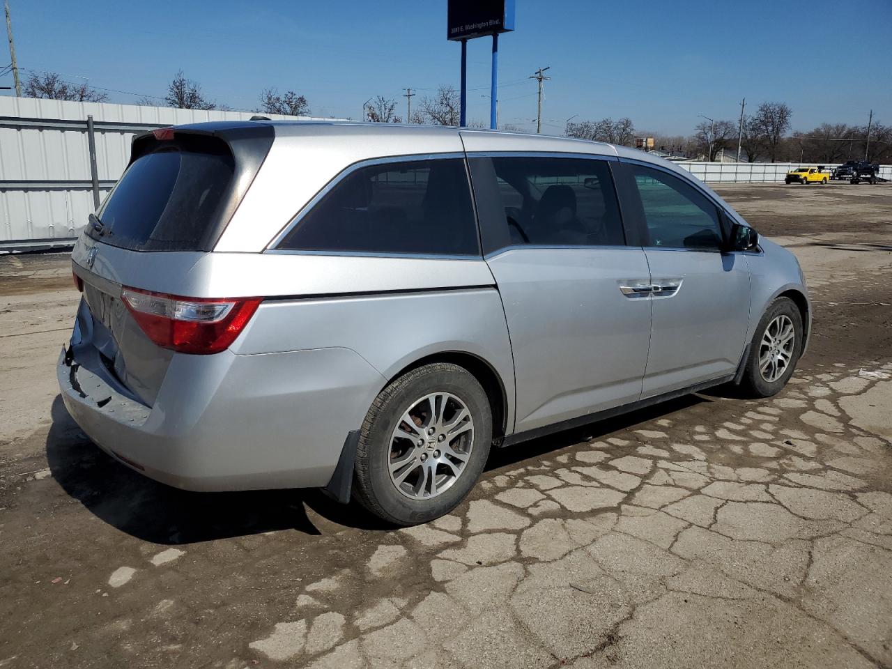2012 Honda Odyssey - Image 3