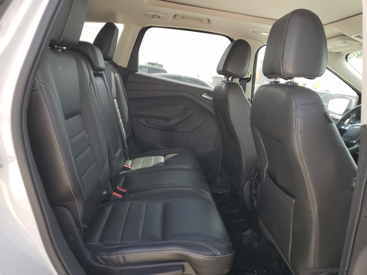 2014 Ford Escape - Image 11