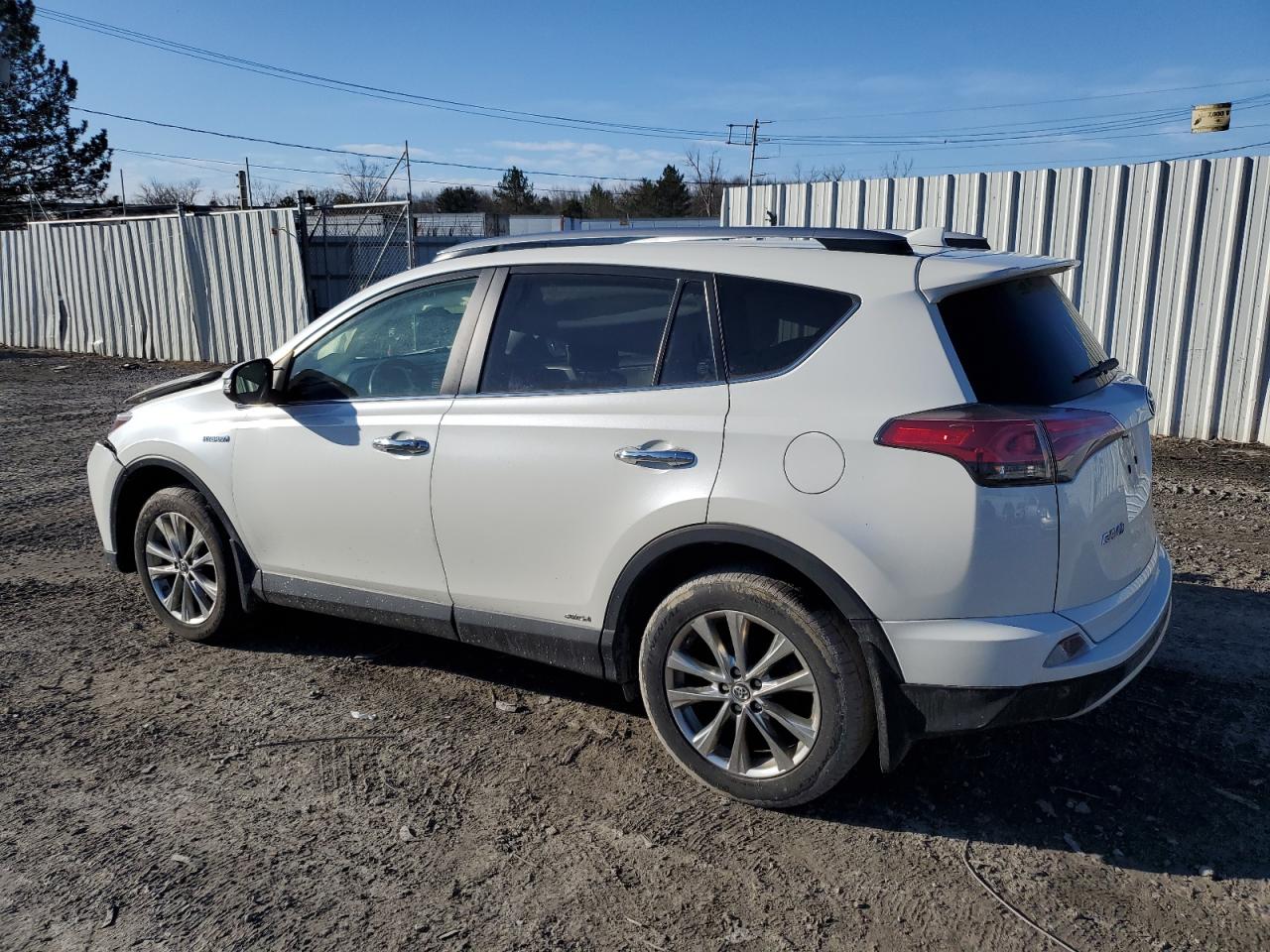 2018 Toyota RAV 4 - Image 2