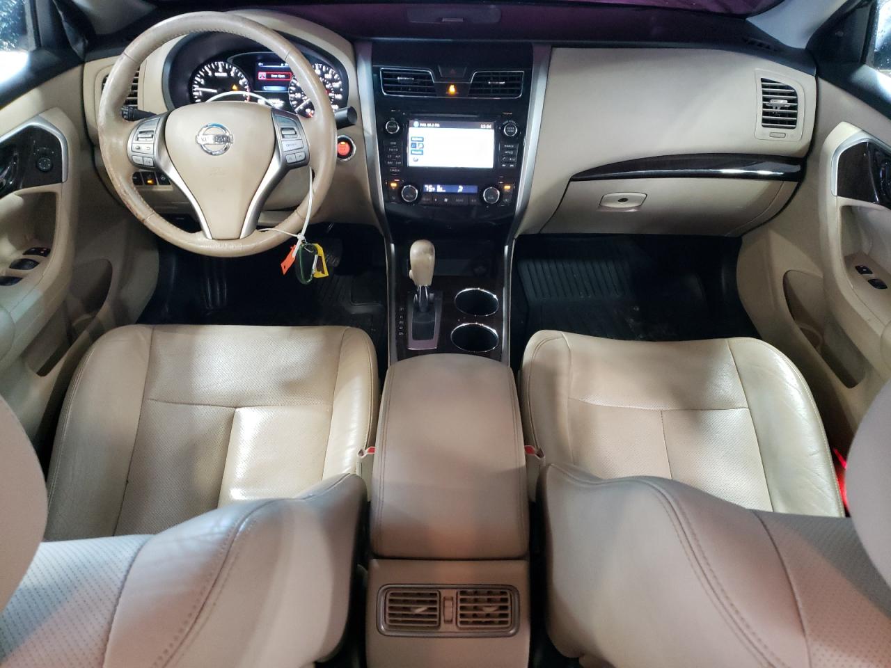2015 Nissan Altima - Image 8
