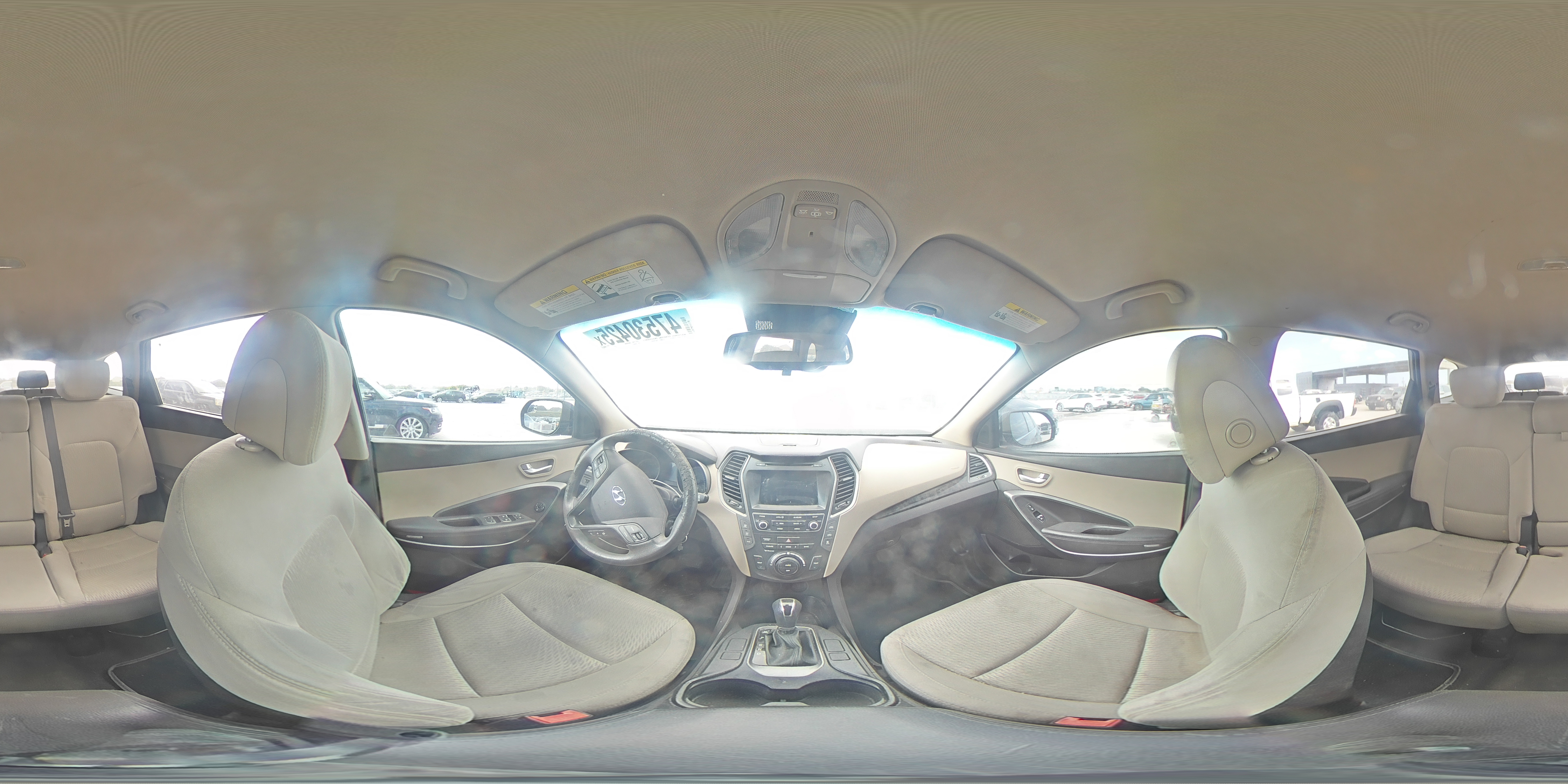 2017 Hyundai Santa Fe - Image 13