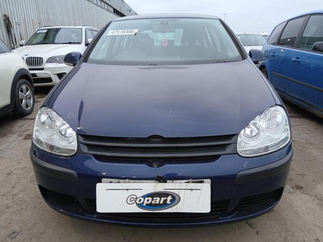 2004 VOLKSWAGEN GOLF FSI S