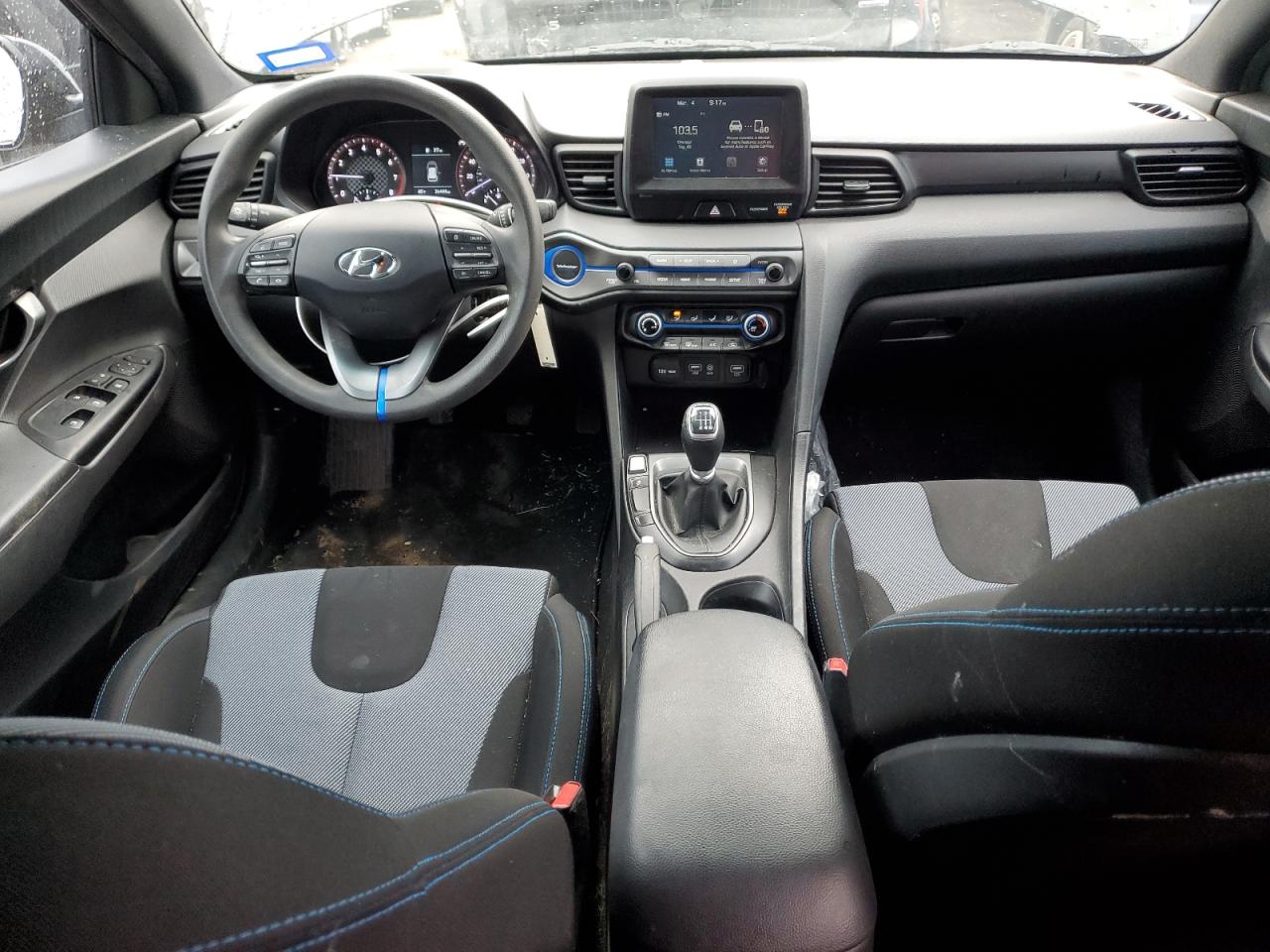 2020 Hyundai Veloster - Image 8