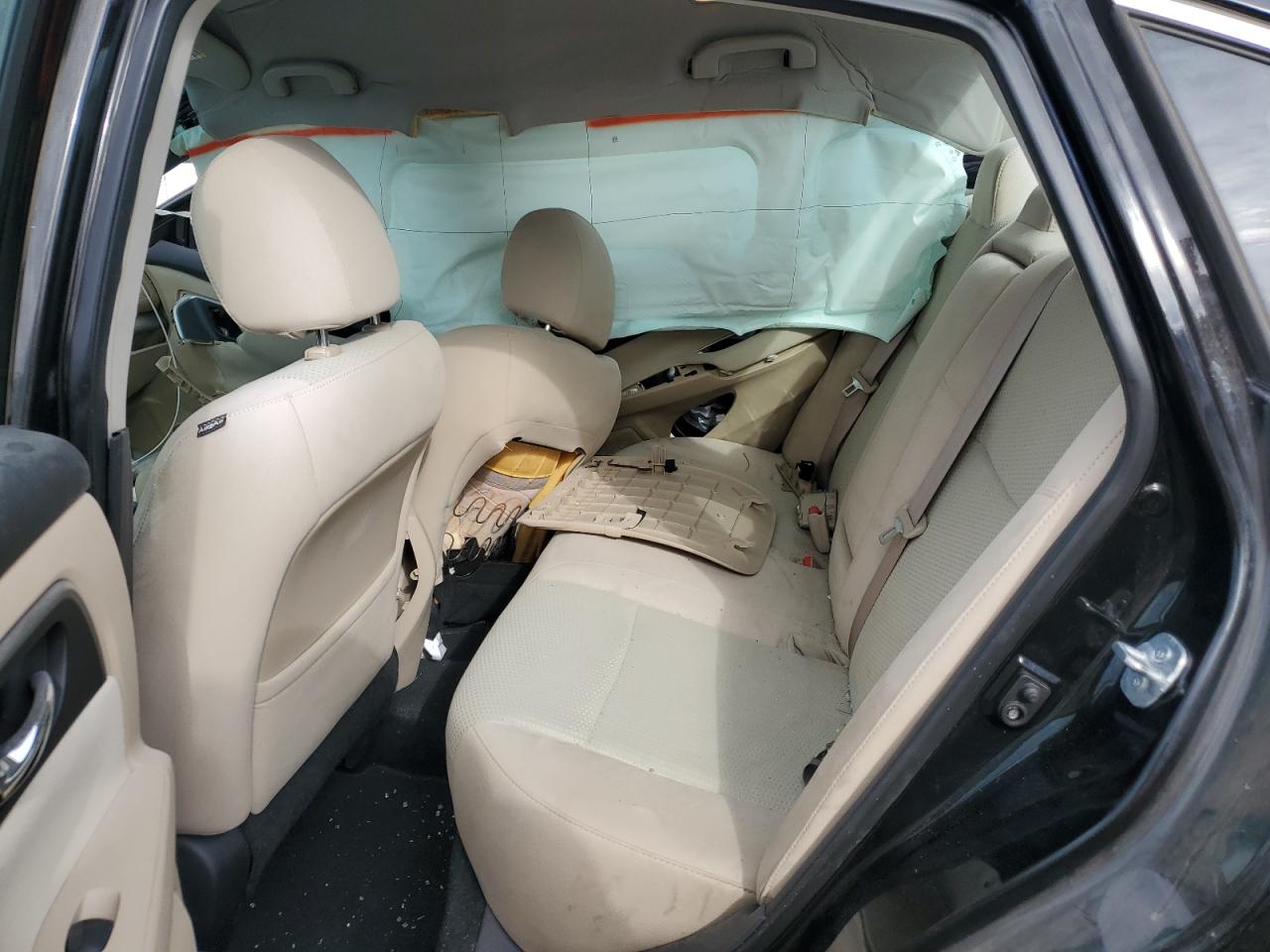 2015 Nissan Altima - Image 10