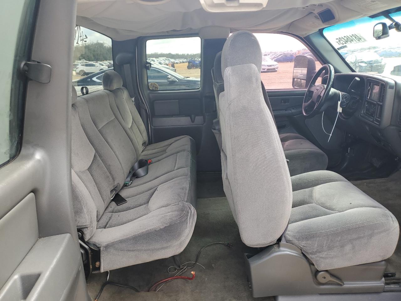 2005 GMC Sierra - Image 11