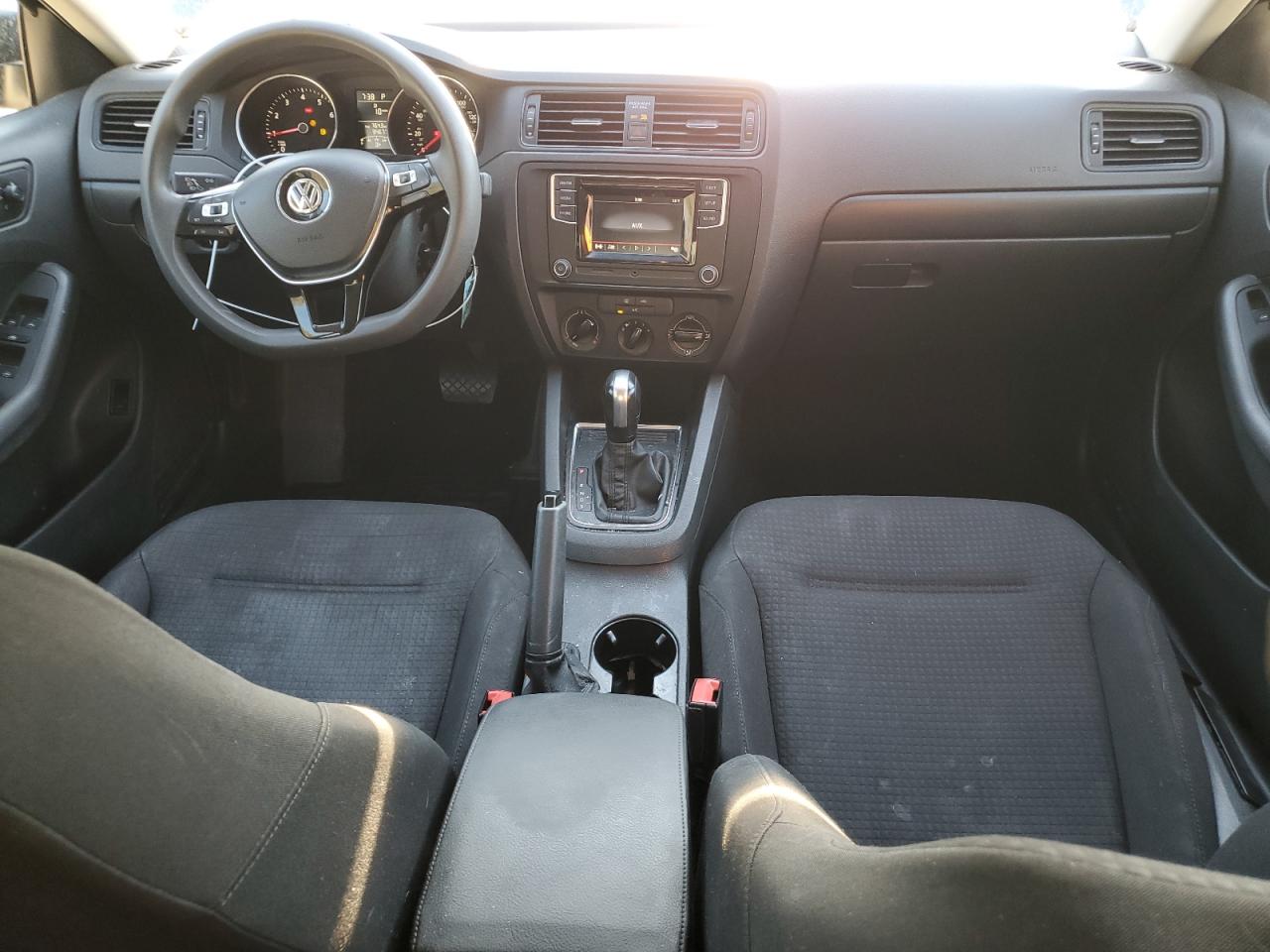 2016 Volkswagen Jetta - Image 8
