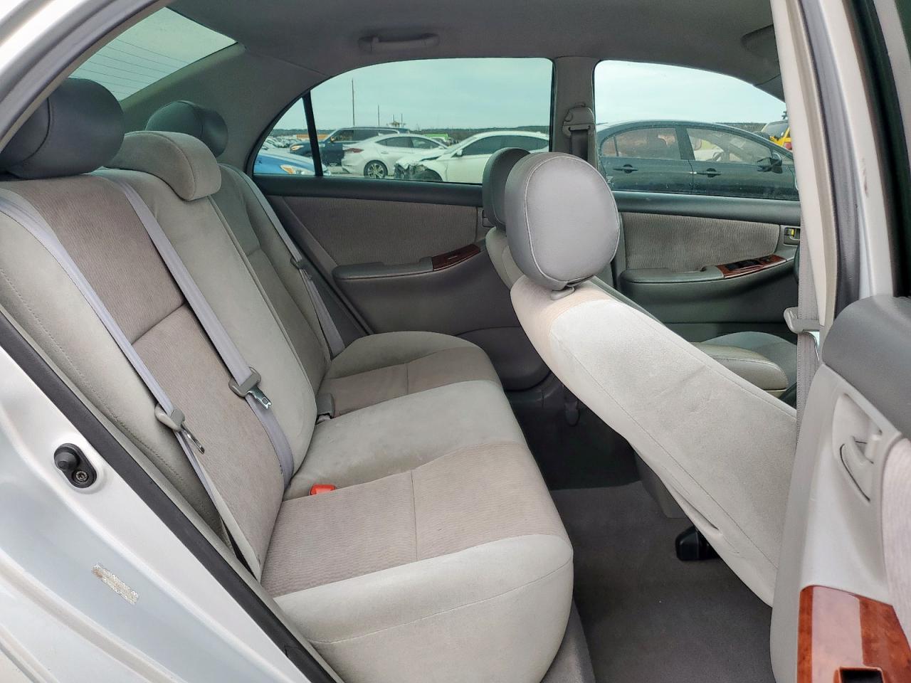 2007 Toyota Corolla - Image 11