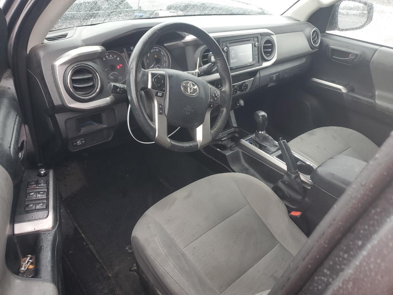 2016 Toyota Tacoma - Image 8