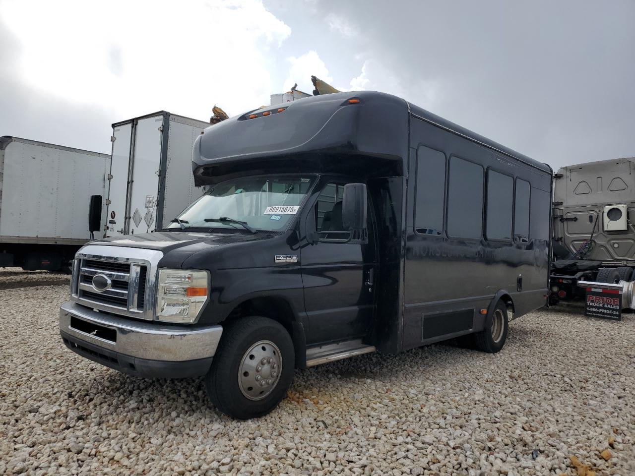 2015 Ford Econoline E350 Super Duty Cutaway Van for Sale in Temple, TX - Side