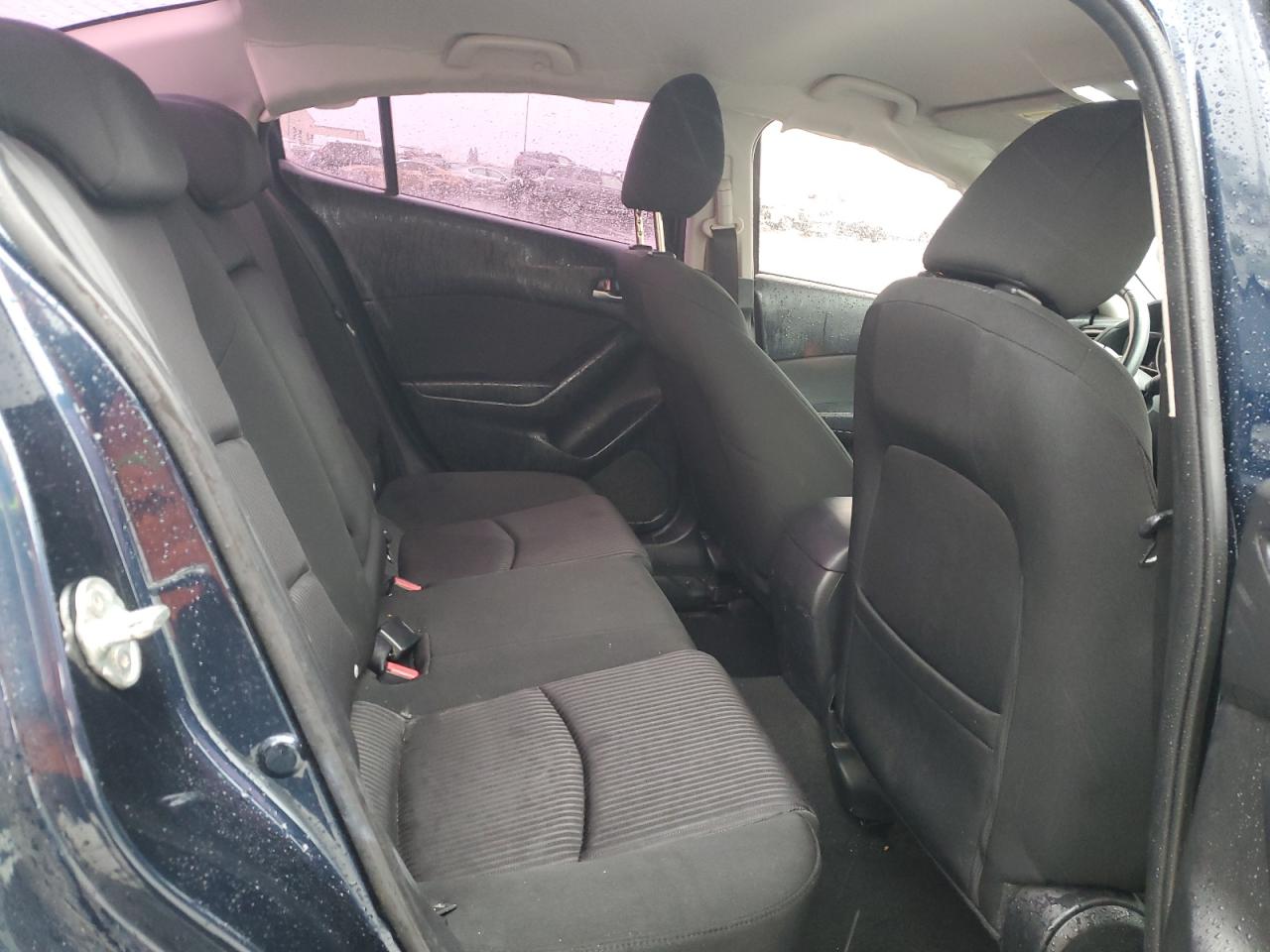 2014 Mazda 3 - Image 10