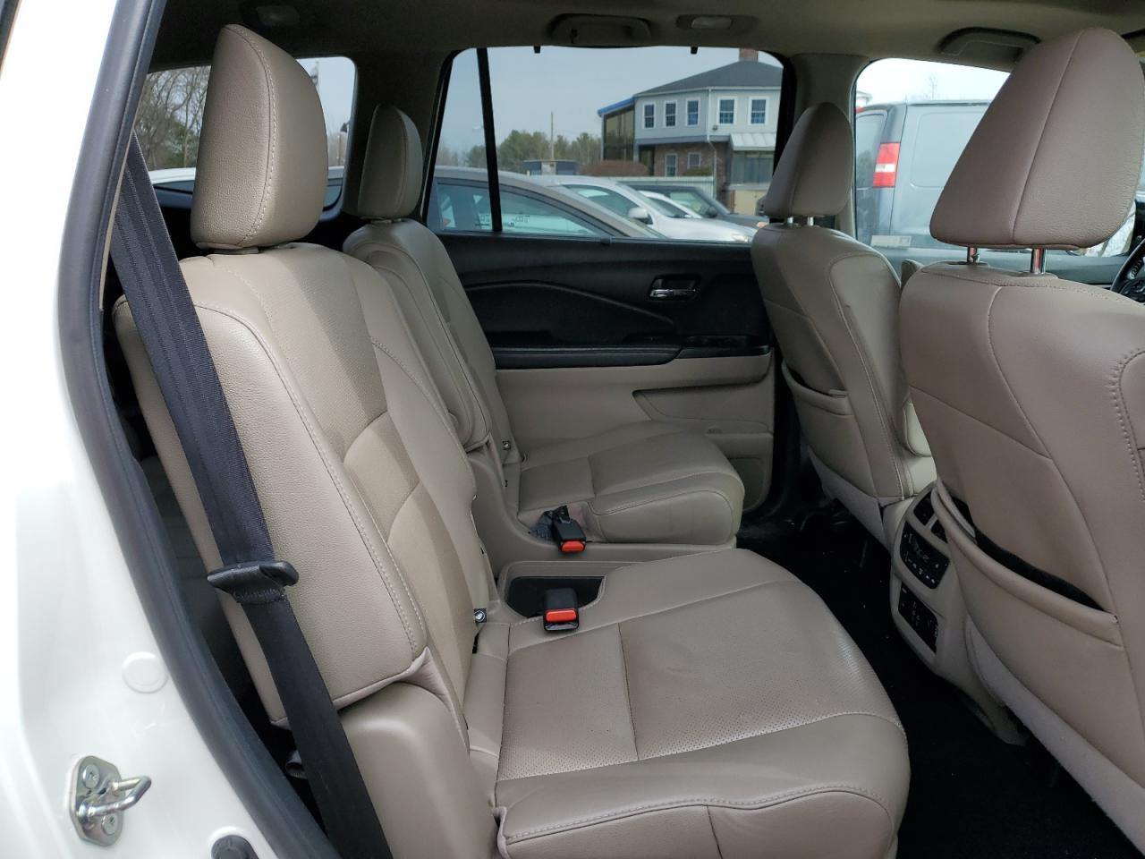 2019 Honda Pilot - Image 11