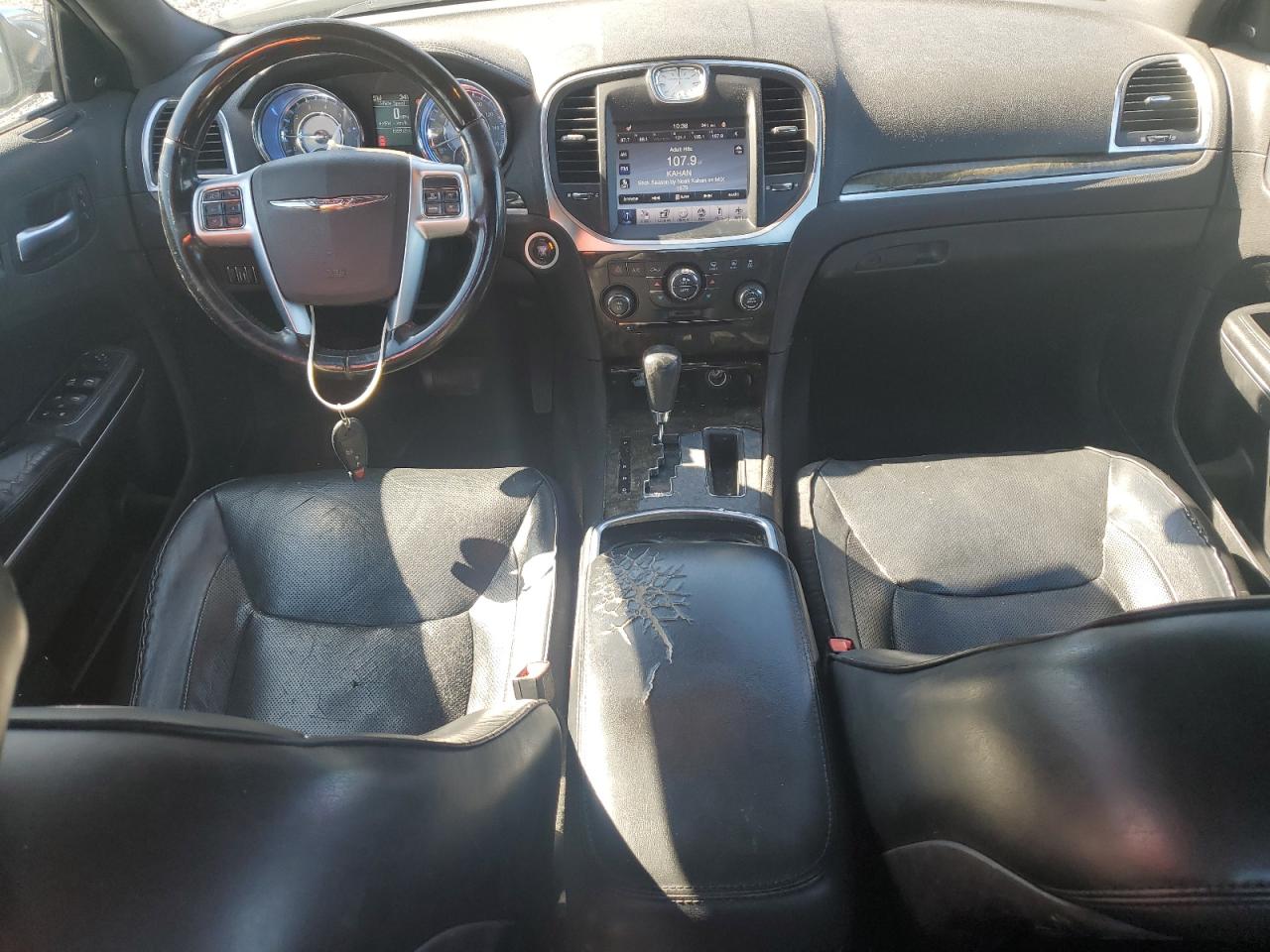 2011 Chrysler 300 - Image 8