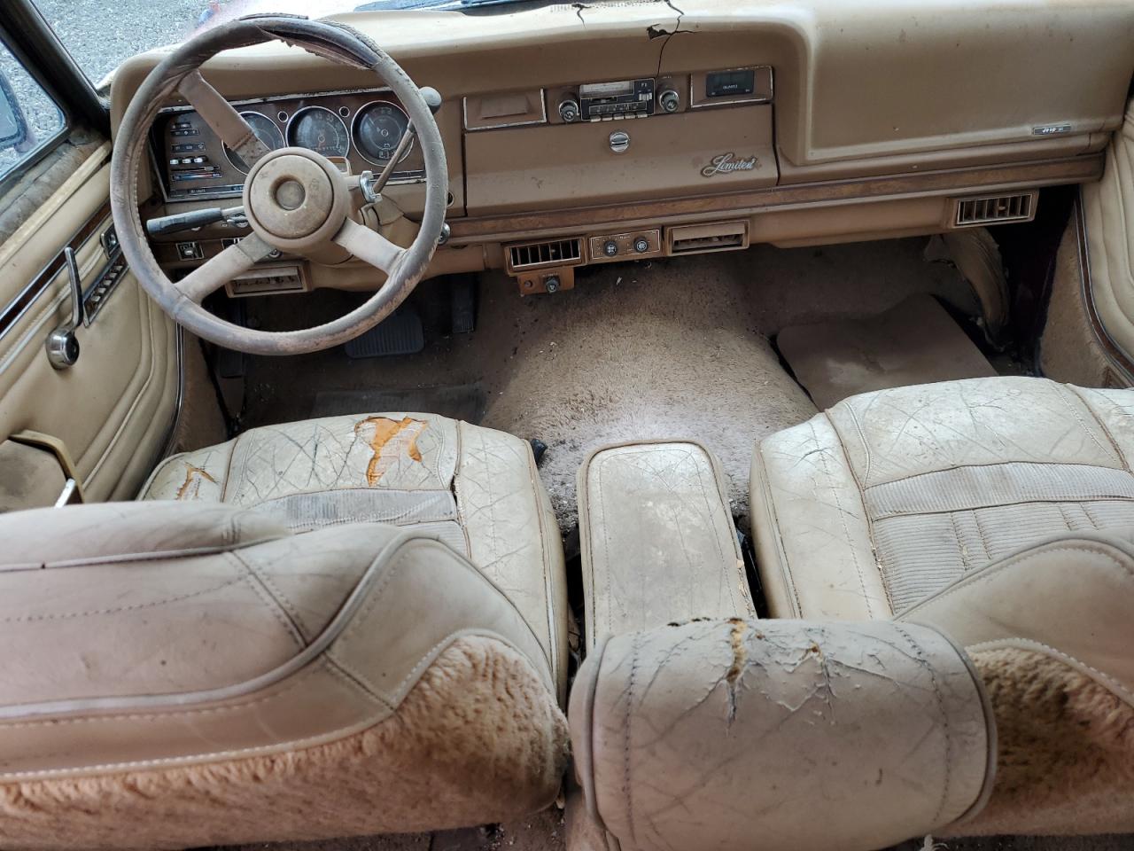 1982 Jeep Grand Wagoneer - Image 8