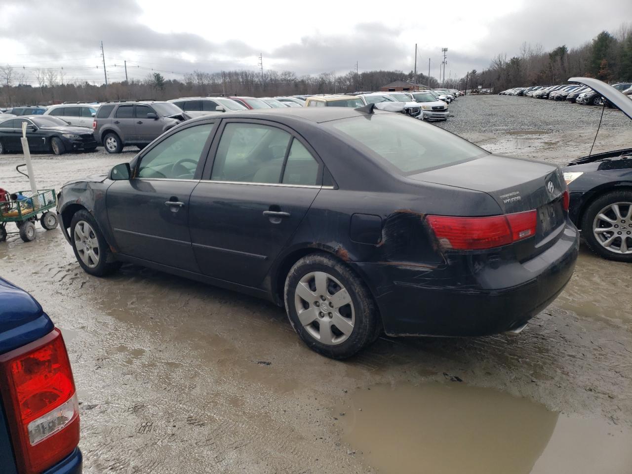 2009 Hyundai Sonata - Image 2