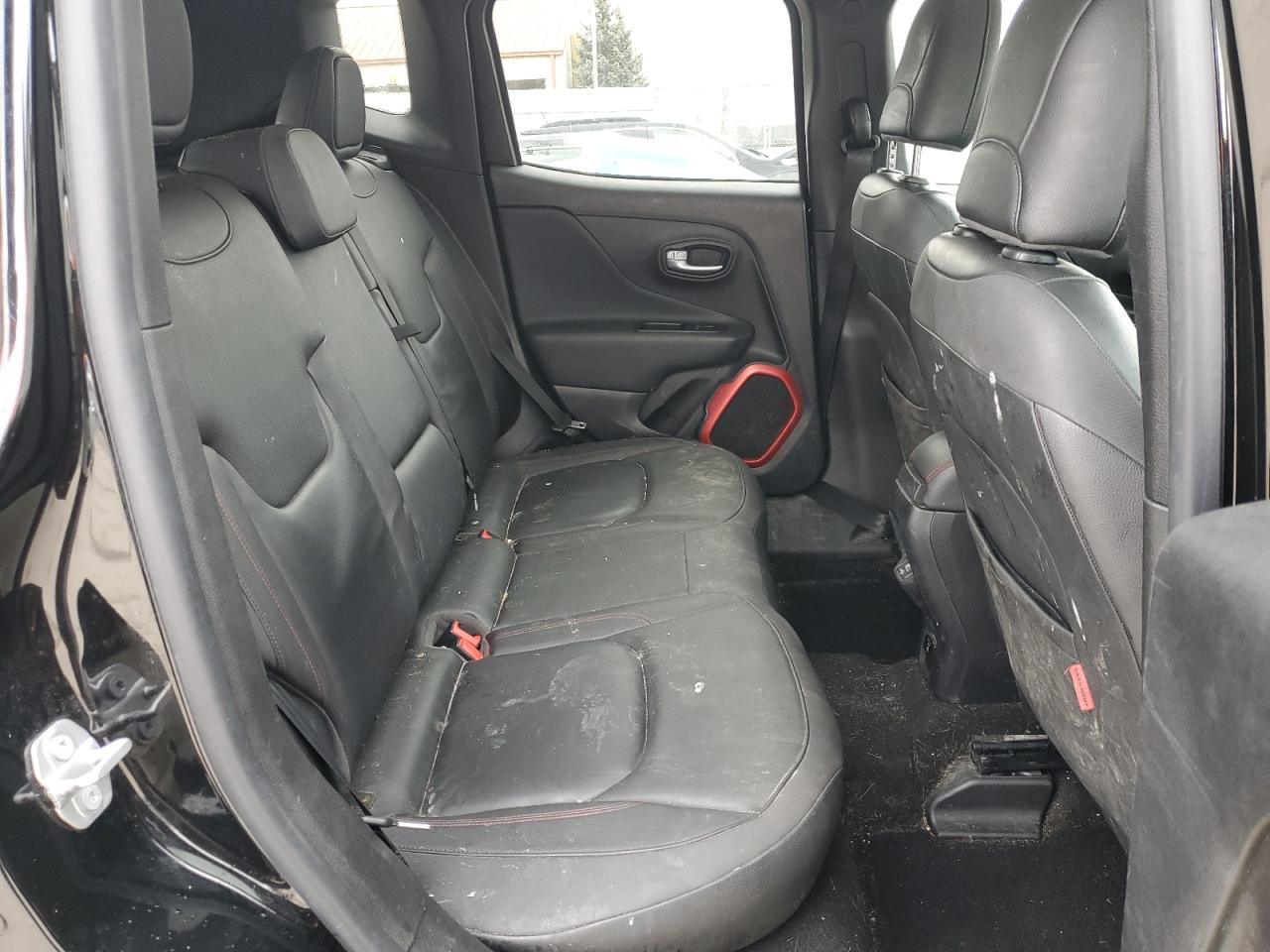 2019 Jeep Renegade - Image 11