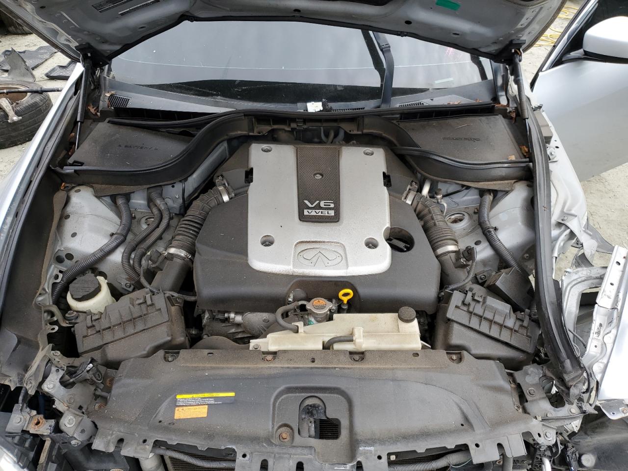 2013 Infiniti G - Image 13