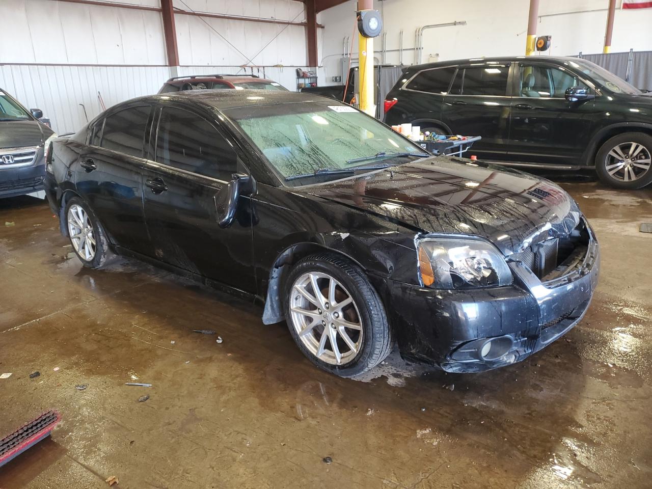 2011 Mitsubishi Galant - Image 4